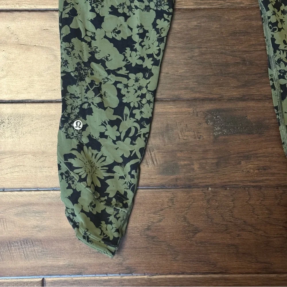 2/40 Lululemon All You Do Tight - Women’s 8 - Picture 6 of 11